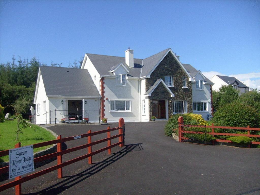 Sneem River Lodge Bed & Breakfast Eksteriør bilde